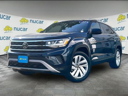 Used 2023 Volkswagen Atlas Cross Sport SE AWD/4WD image 2