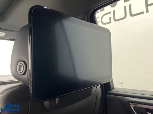 Used 2021 GMC Yukon AT4 w/ AT4 Premium Plus Package image 11