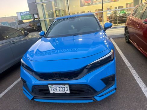 Used 2023 Honda Civic Sport Touring image 2