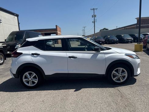 Used 2023 Nissan Kicks S FWD image 5