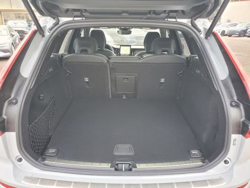 New 2026 Volvo XC60 T8 Ultra w/ Protection Package Premier AWD/4WD image 32
