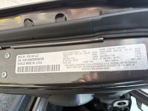 Used 2025 Jeep Wrangler Sport AWD/4WD image 28
