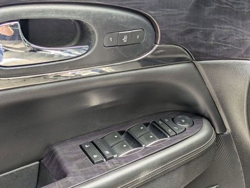 Used 2016 Buick Enclave Premium image 20