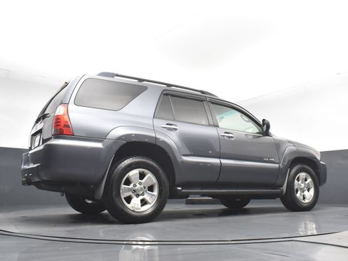 Used 2007 Toyota 4Runner SR5 image 25