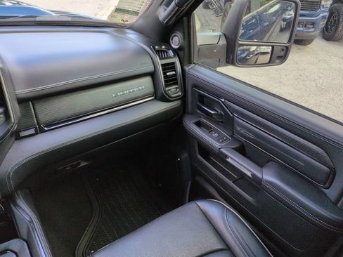 Used 2024 RAM 3500 Limited w/ Night Edition AWD/4WD image 17