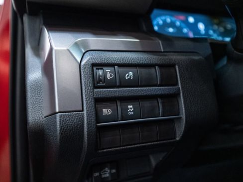 Certified 2025 Toyota Tacoma TRD Off-Road image 25