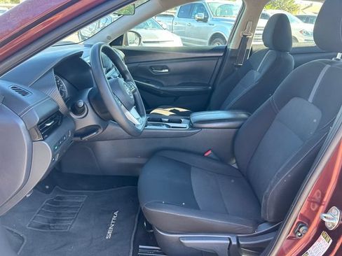 Used 2023 Nissan Sentra SV FWD image 25