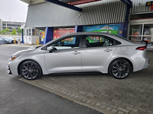 Used 2024 Toyota Corolla XSE FWD image 8
