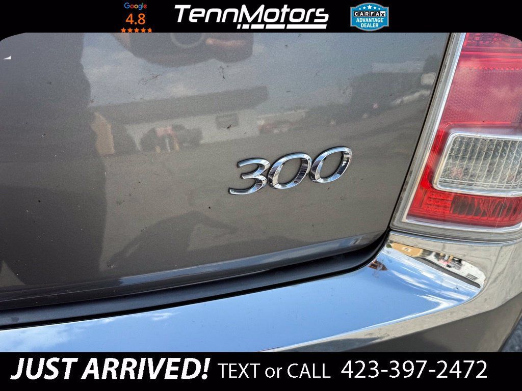 Used 2012 Chrysler 300 Limited RWD image 14