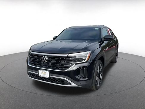 Used 2025 Volkswagen Atlas Cross Sport SE image 7