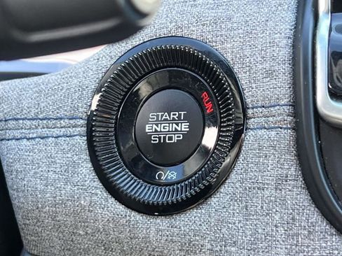 Used 2024 Jeep Compass Latitude image 26