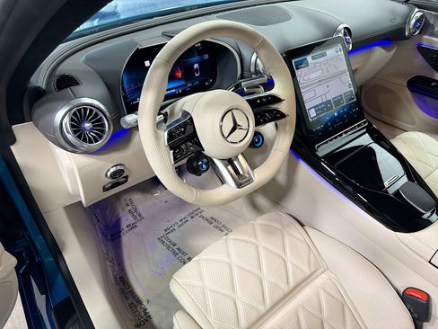 Used 2024 Mercedes-Benz SL 43 AMG image 4