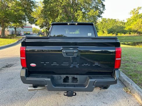 Used 2024 Toyota Tacoma SR image 4