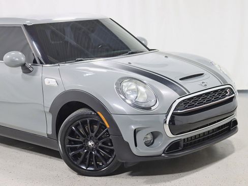 Used 2019 MINI Cooper Clubman S image 2
