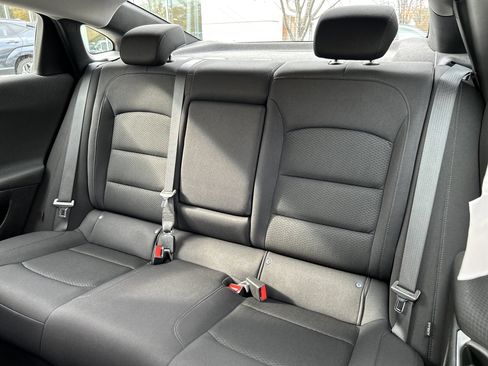 Used 2022 Chevrolet Malibu LT image 16