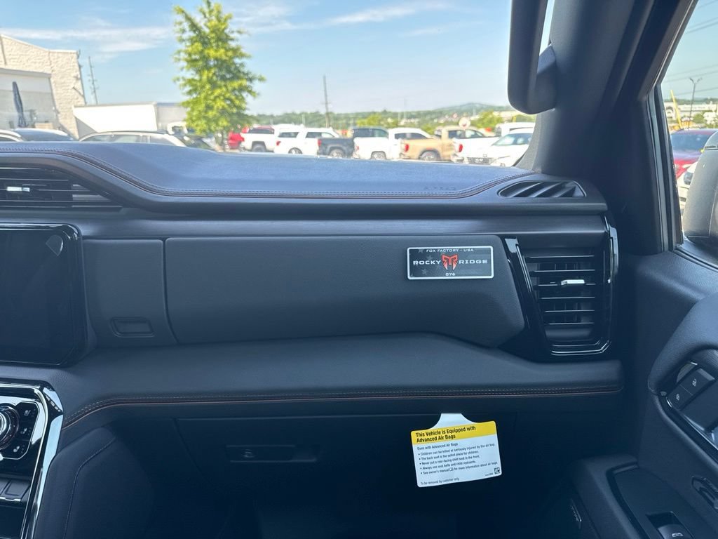 New 2026 GMC Sierra 1500 AT4 w/ AT4 Premium Package AWD/4WD image 25