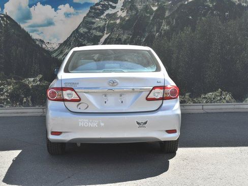 Used 2012 Toyota Corolla LE FWD image 10
