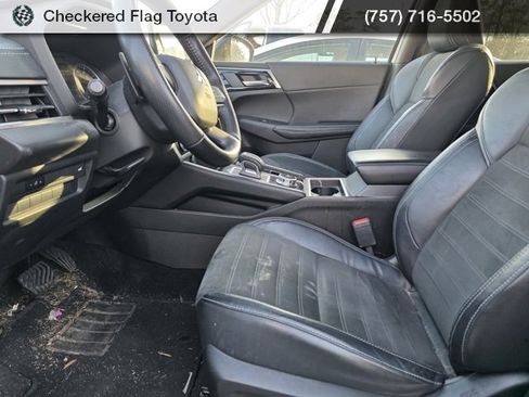 Used 2022 Mitsubishi Outlander SEL Black Edition image 9