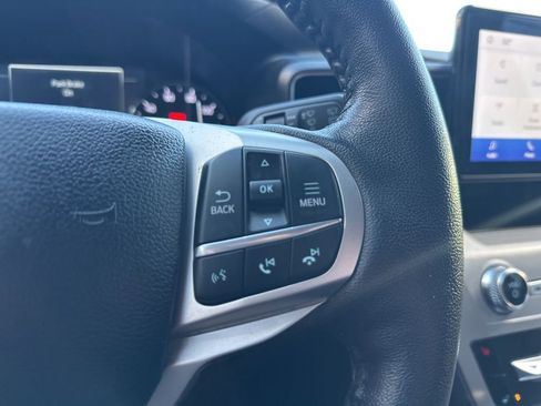 Used 2023 Ford Explorer XLT w/ Equipment Group 202A image 12