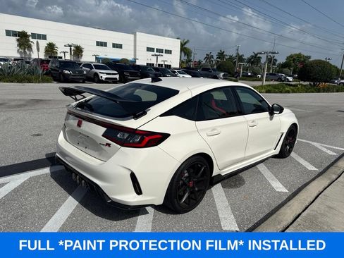 Used 2025 Honda Civic Type R image 5