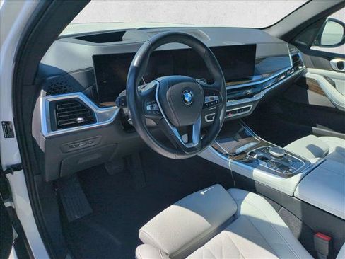 Used 2024 BMW X5 sDrive40i w/ Premium Package RWD image 10