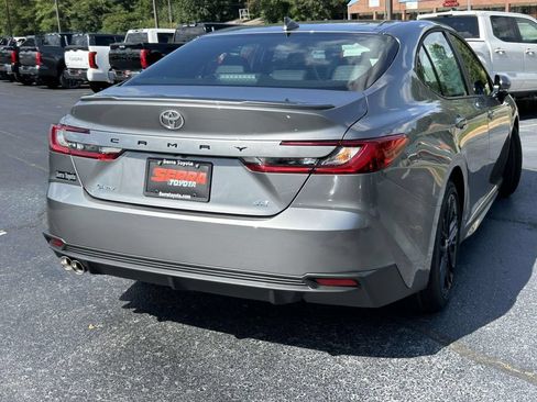 New 2026 Toyota Camry SE FWD image 3