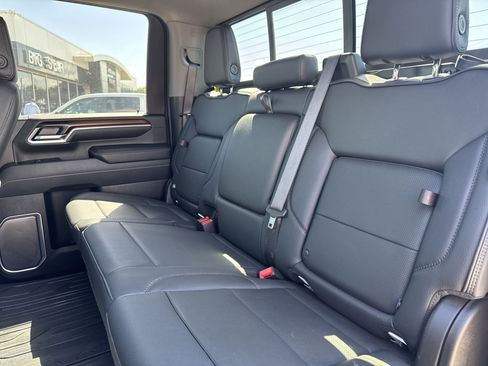 Used 2025 GMC Sierra 2500 Denali AWD/4WD image 9