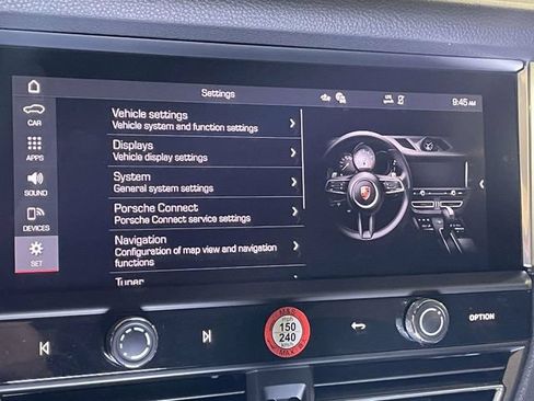 Certified 2026 Porsche Macan AWD/4WD image 35