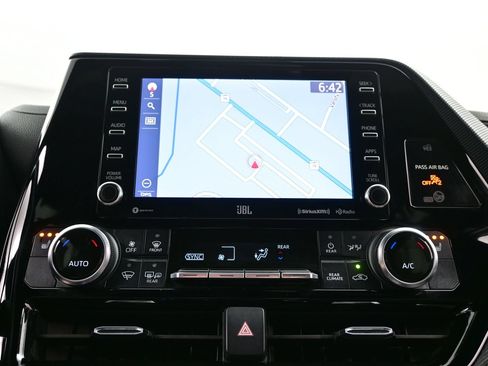 Used 2022 Toyota Highlander XSE AWD/4WD image 21
