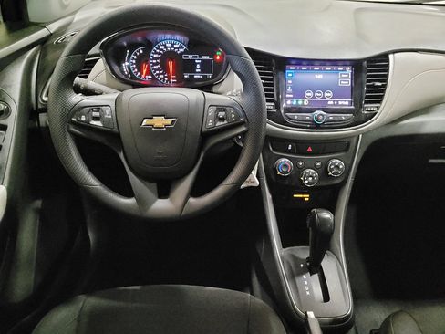 Used 2021 Chevrolet Trax LS w/ Tint and Cruise Package FWD image 22