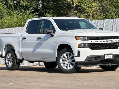 Used 2021 Chevrolet Silverado 1500 Custom RWD image 2