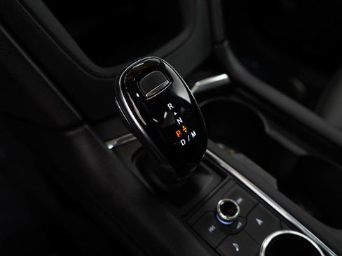 Used 2025 Cadillac XT6 Sport image 27