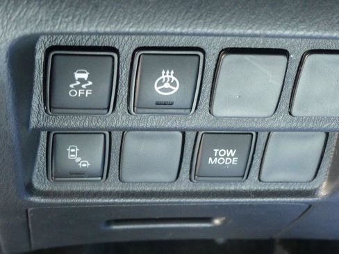 Used 2019 Nissan Pathfinder SV w/ Rock Creek Edition AWD/4WD image 12