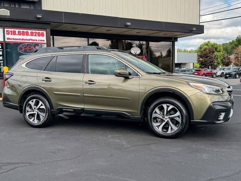 Used 2020 Subaru Outback Limited AWD/4WD image 3
