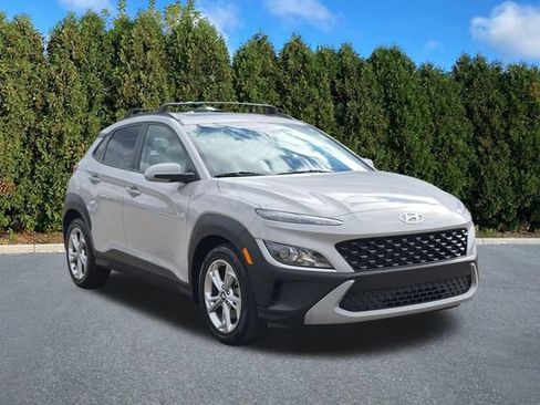Used 2023 Hyundai Kona SEL w/ Convenience Package AWD/4WD image 3