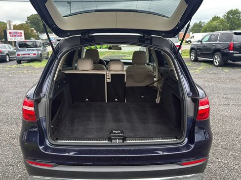 Used 2019 Mercedes-Benz GLC 300 4MATIC image 11