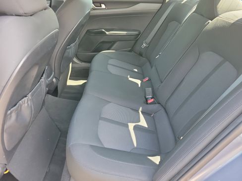 Used 2022 Kia K5 LXS FWD image 7
