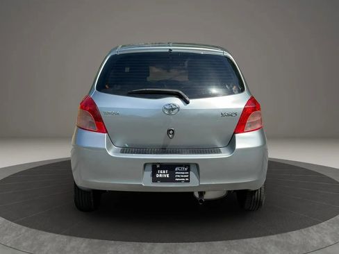 Used 2007 Toyota Yaris 2-Door Hatchback FWD image 5