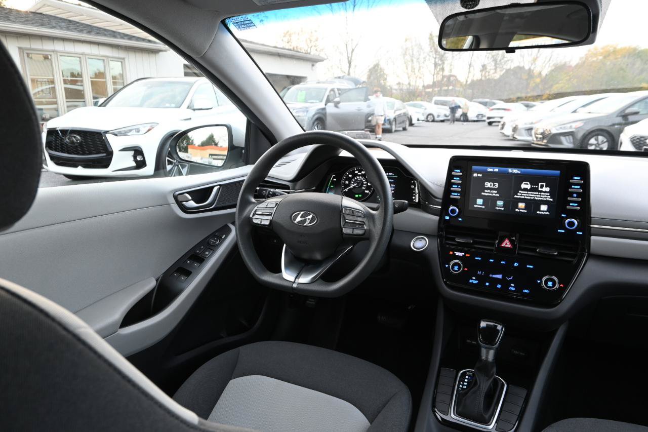 Used 2020 Hyundai Ioniq Blue FWD image 22