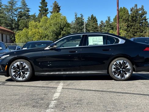 Used 2026 BMW 530i w/ Premium Package RWD image 2