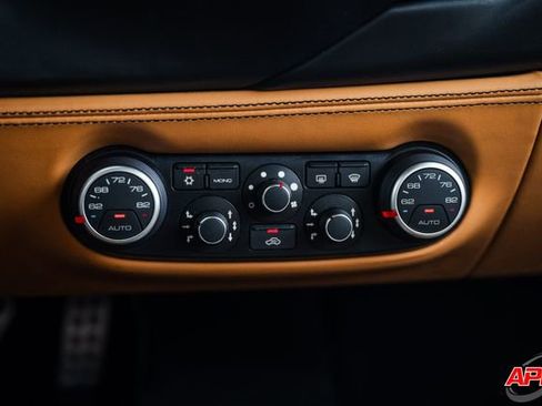 Used 2018 Ferrari 488 GTB image 16