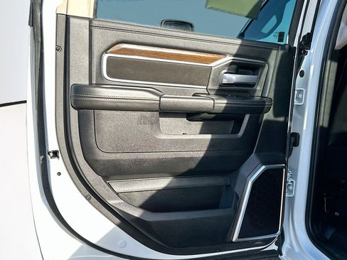Used 2024 RAM 2500 Laramie image 27