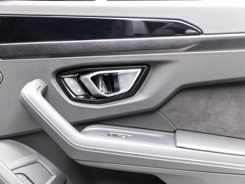 Used 2021 Lamborghini Urus image 60