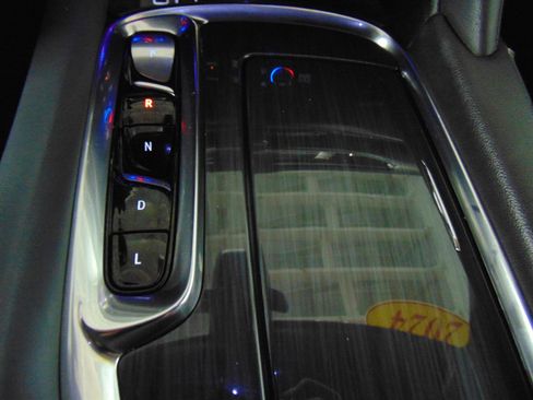 Used 2024 Buick Enclave Premium FWD image 15