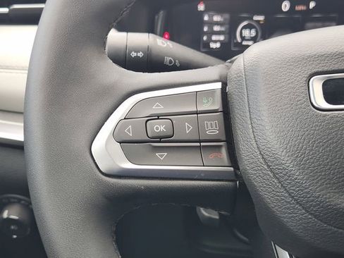 Used 2025 Jeep Compass Limited w/ Elite Group image 22