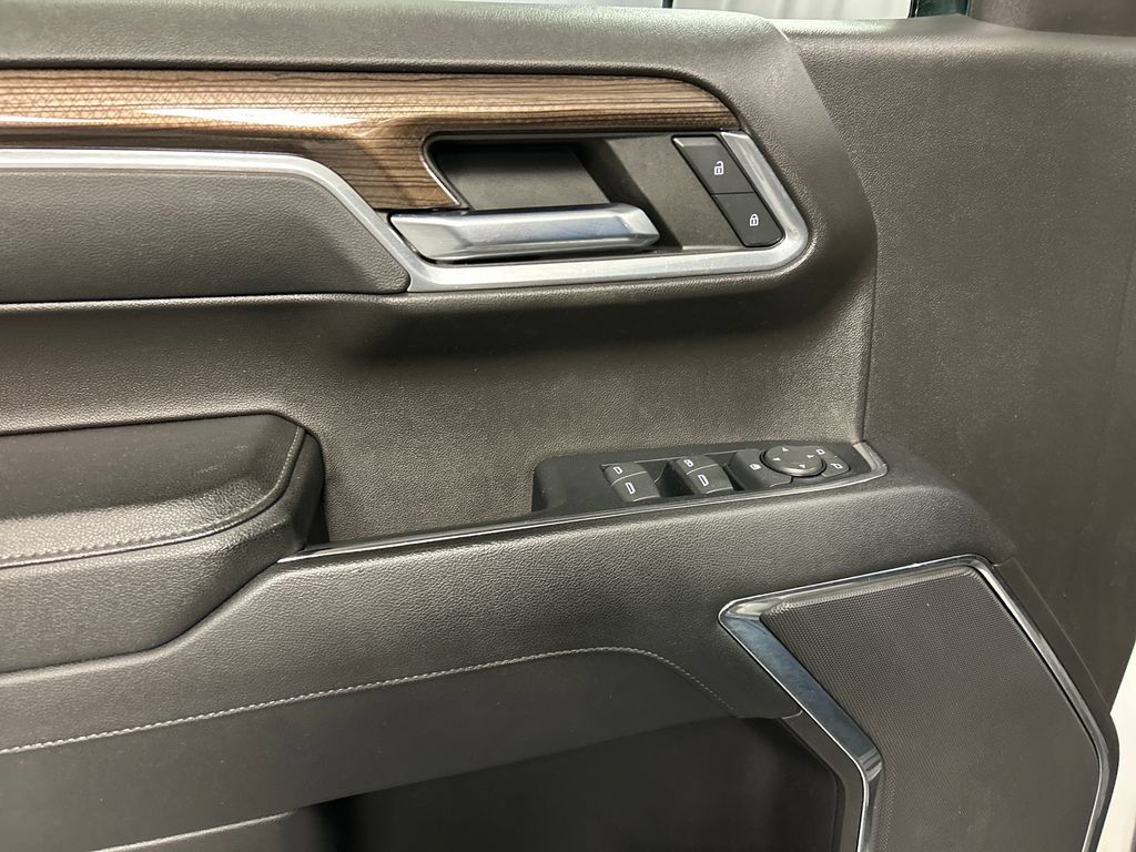 Used 2023 Chevrolet Silverado 1500 LT Trail Boss AWD/4WD image 14