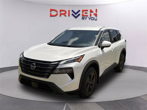 New 2026 Nissan Rogue SV FWD image 8