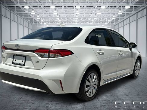 Used 2020 Toyota Corolla LE FWD image 5