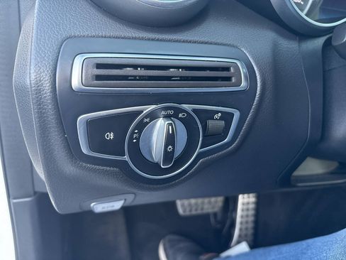 Used 2019 Mercedes-Benz C 300 Sedan image 31