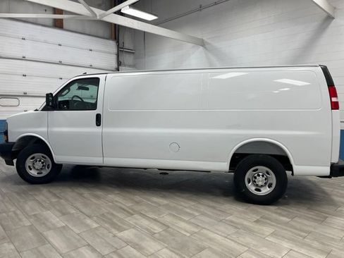 New 2026 Chevrolet Express 3500 Extended w/ Driver Convenience Package RWD image 4